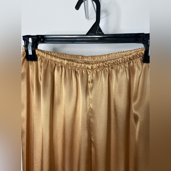 Kasara Lingerie PJ Set - Picture 14 of 16